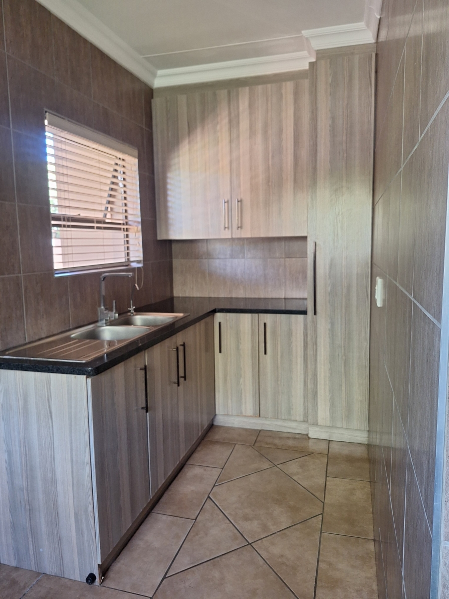 4 Bedroom Property for Sale in Woodland Hills Free State